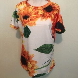 Large print sunflower T-shirt